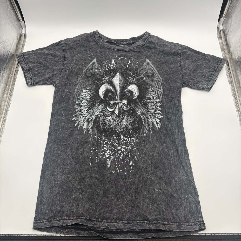 Brisco Brands Mineral Wash Gothic Fleur De Lis Wing Graphic T-Shirt Medium